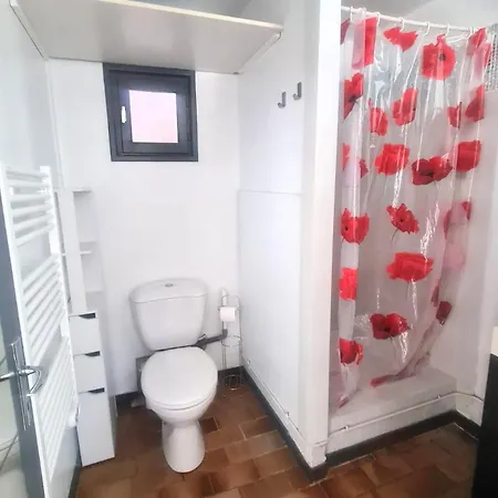 Maisonnette Chez Habitant جرادينيا